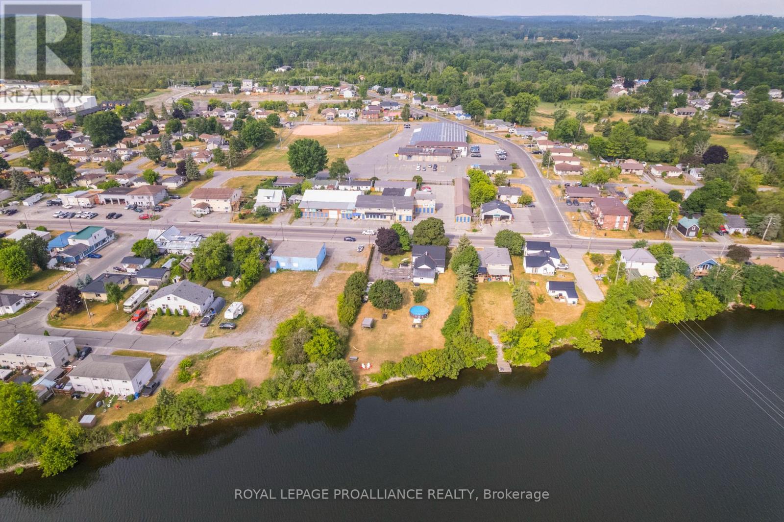 113 South Trent Street, Quinte West, Ontario  K0K 2C0 - Photo 10 - X12470314