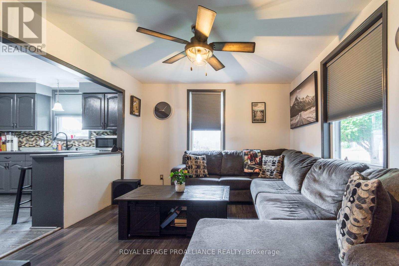 113 South Trent Street, Quinte West, Ontario  K0K 2C0 - Photo 15 - X12470314