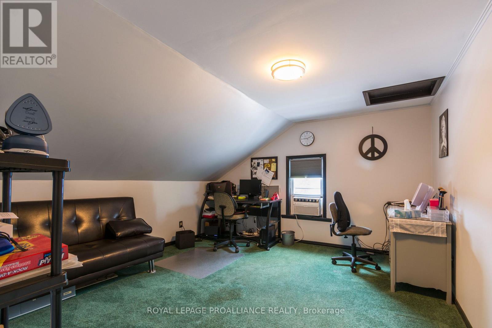 113 South Trent Street, Quinte West, Ontario  K0K 2C0 - Photo 26 - X12470314