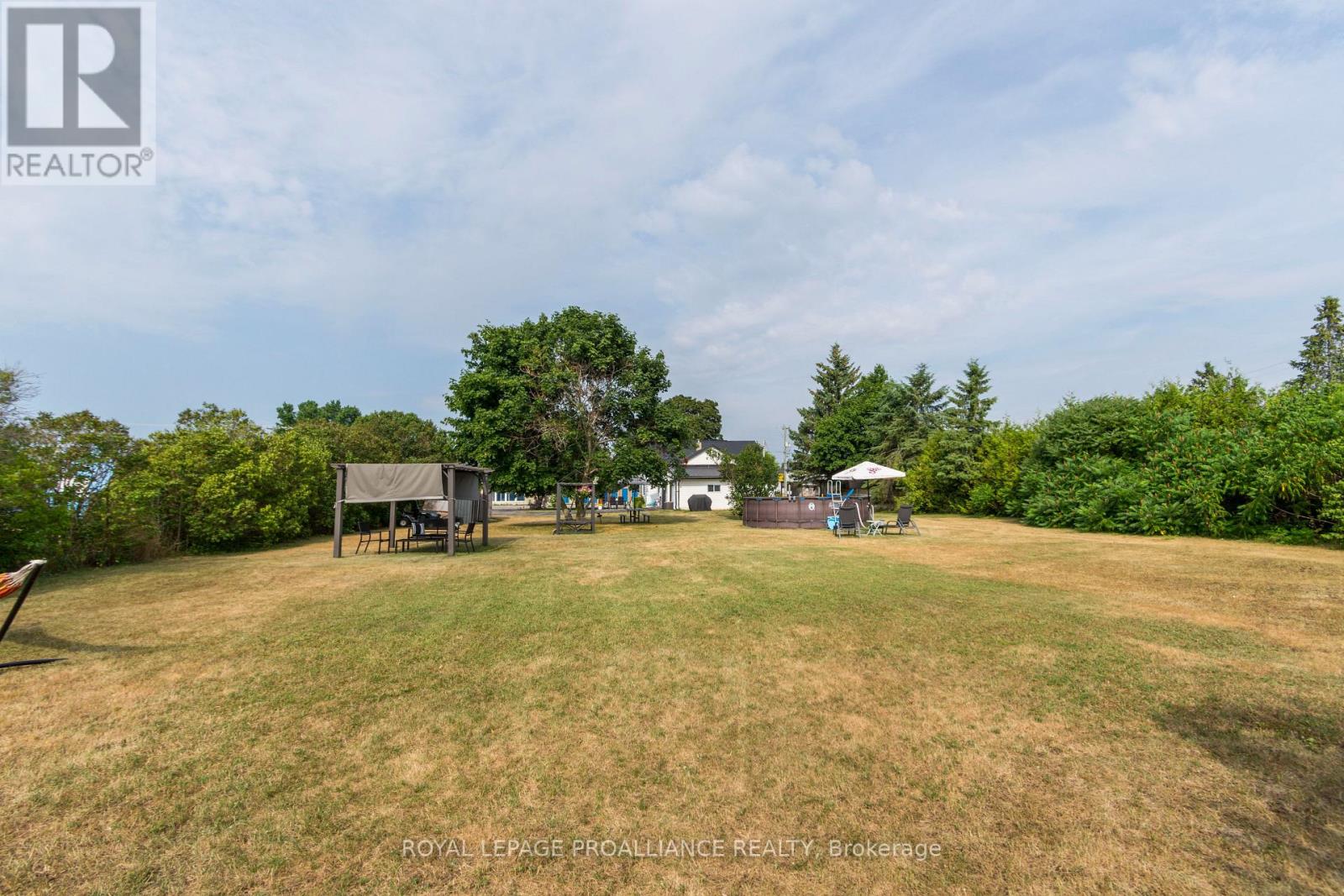 113 South Trent Street, Quinte West, Ontario  K0K 2C0 - Photo 37 - X12470314