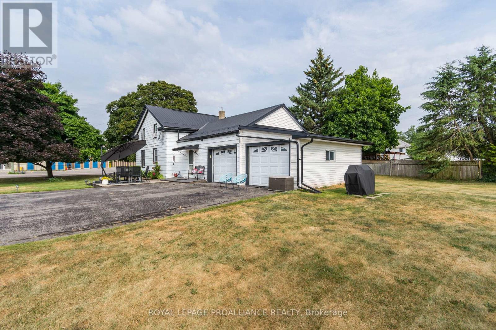 113 South Trent Street, Quinte West, Ontario  K0K 2C0 - Photo 42 - X12470314