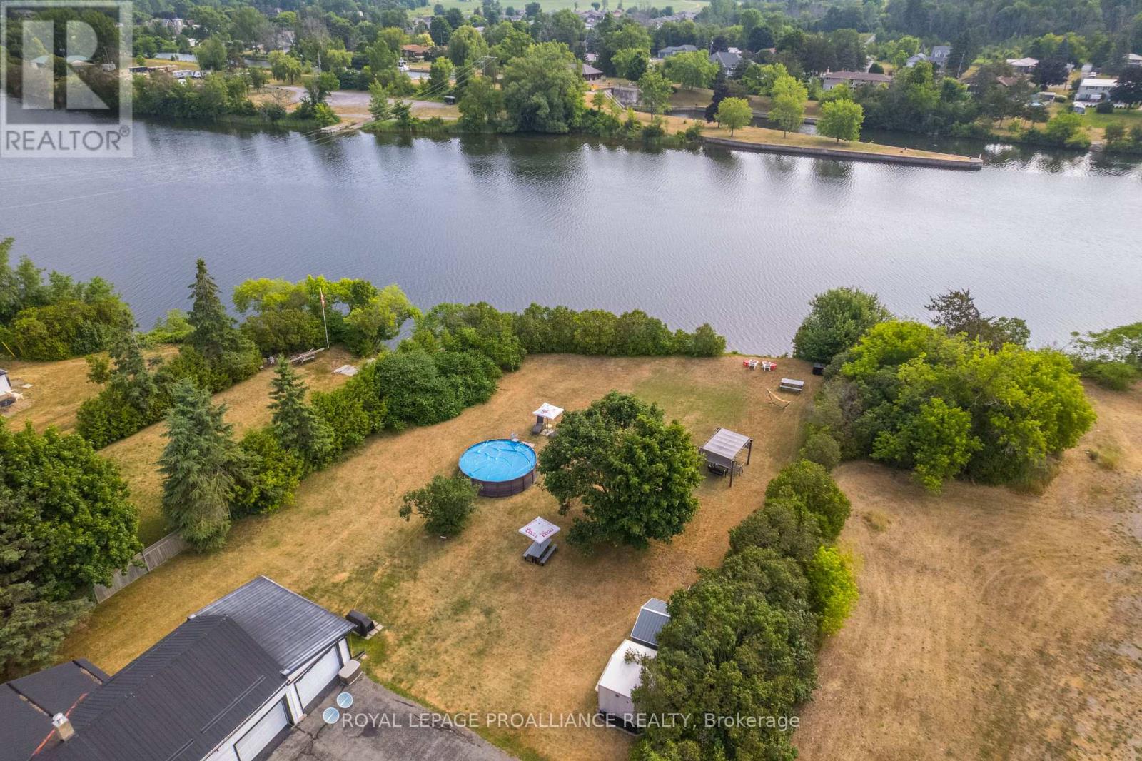 113 South Trent Street, Quinte West, Ontario  K0K 2C0 - Photo 5 - X12470314