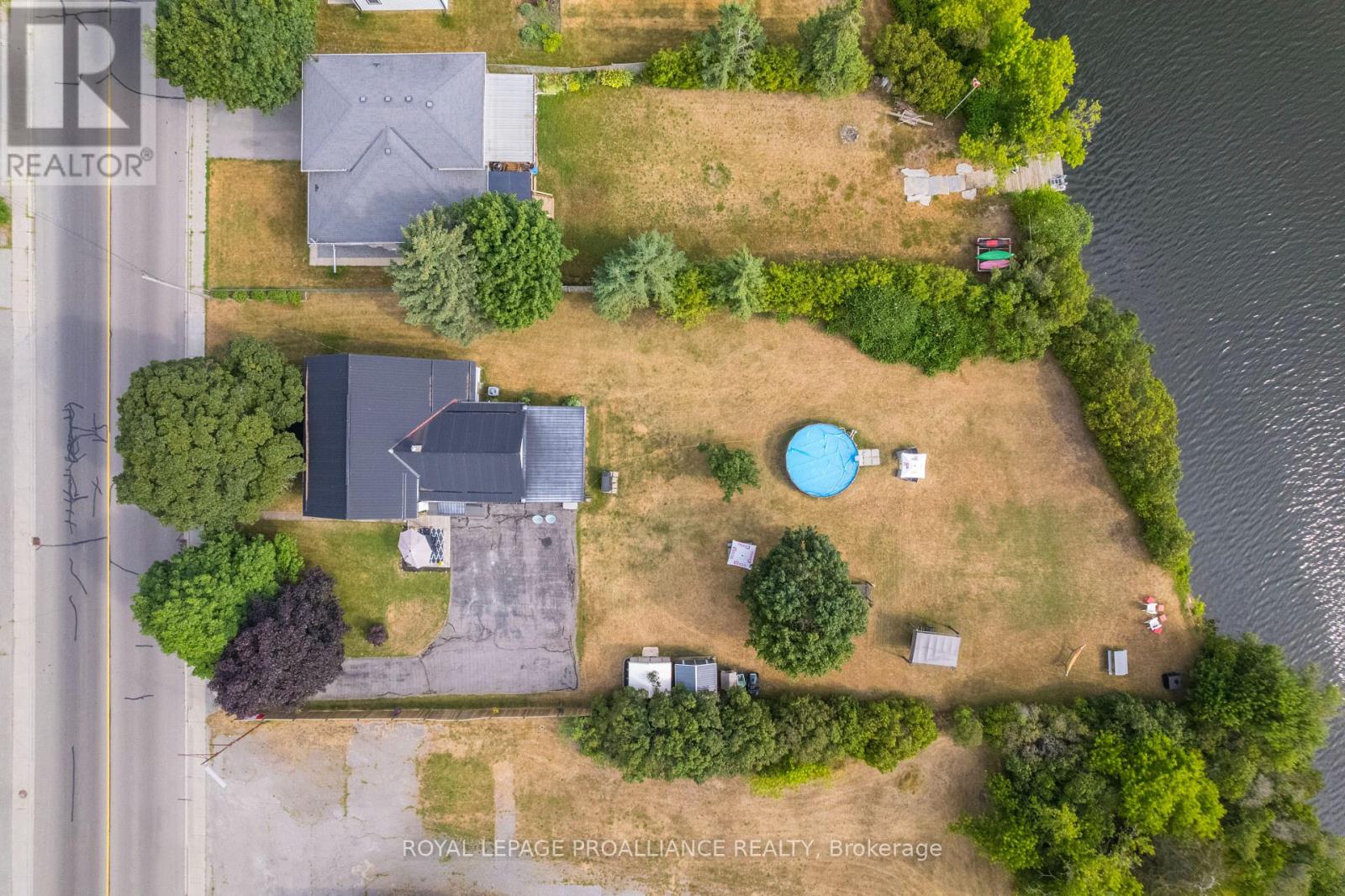 113 South Trent Street, Quinte West, Ontario  K0K 2C0 - Photo 7 - X12470314