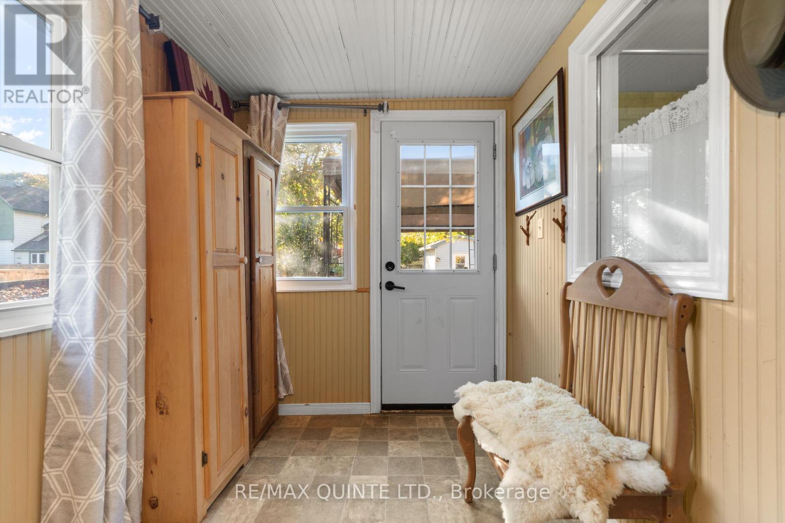 246 Foster Avenue, Belleville, Ontario  K8N 3R3 - Photo 22 - X12471332