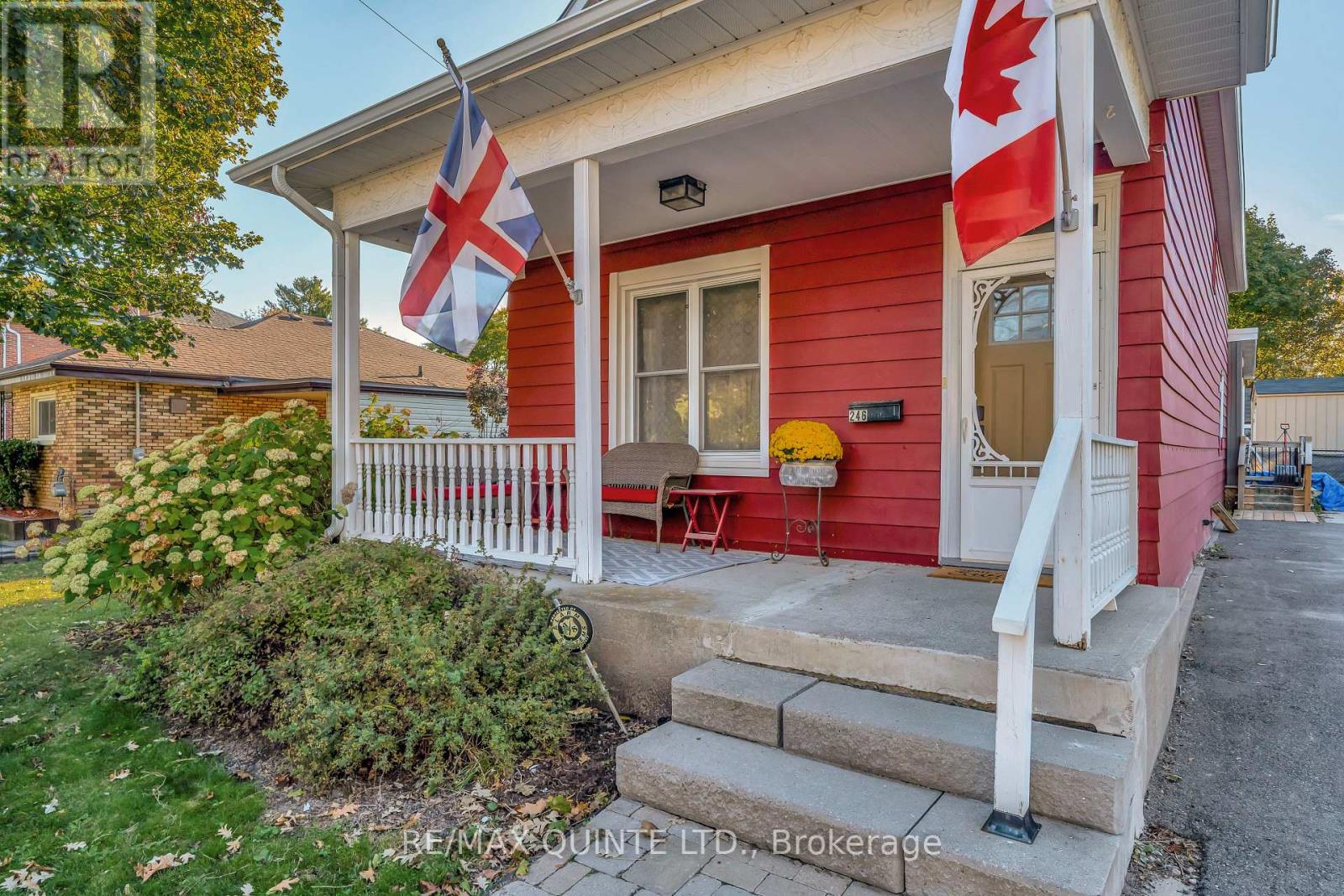 246 Foster Avenue, Belleville, Ontario  K8N 3R3 - Photo 3 - X12471332