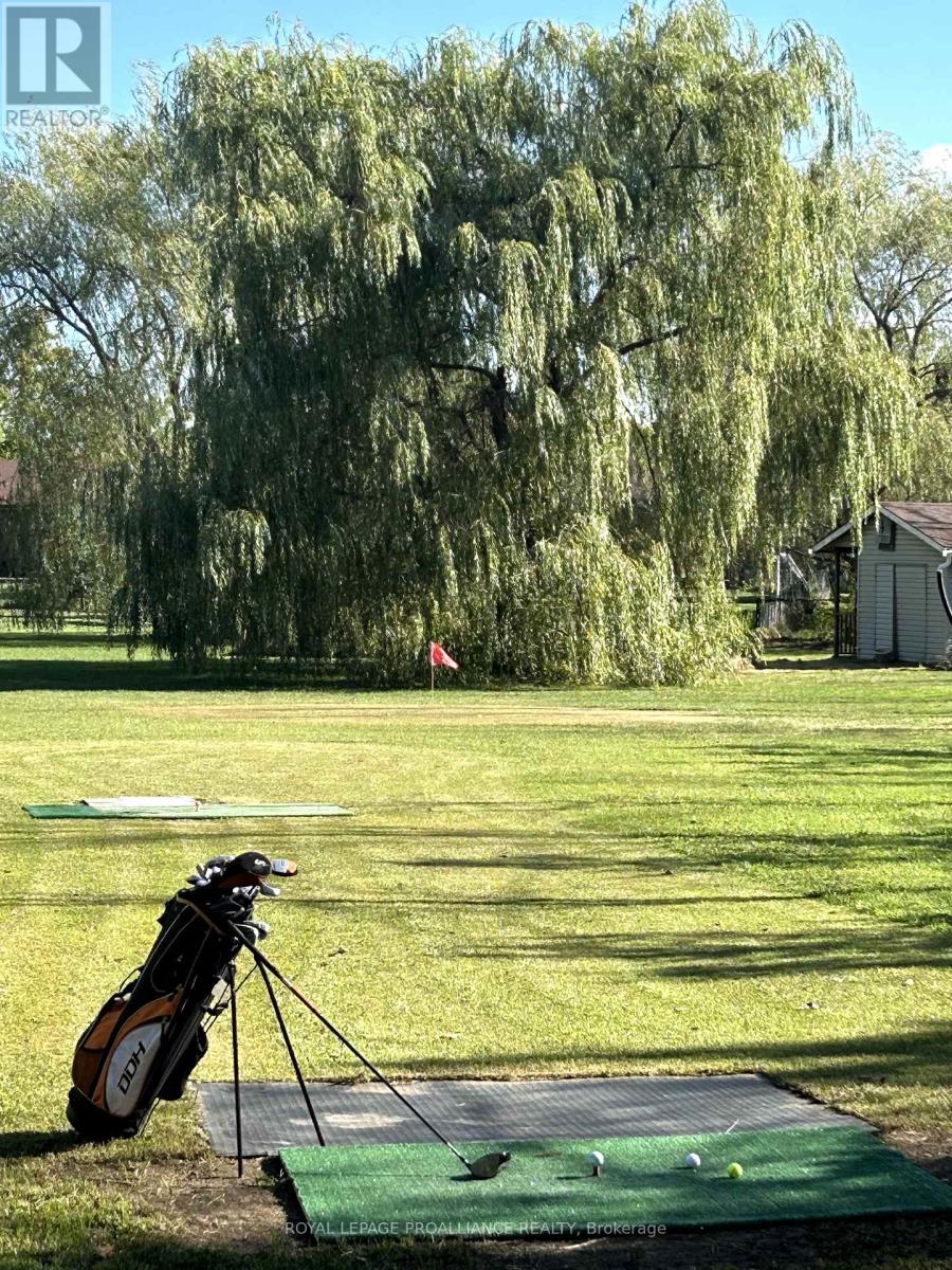 685 County Road 28, Prince Edward County, Ontario  K8N 4Z7 - Photo 43 - X12473088