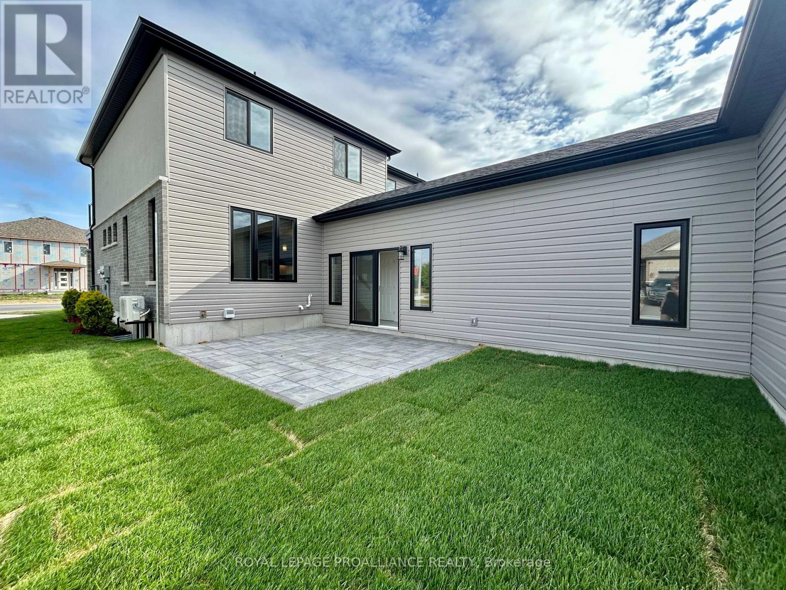 12 Riverstone Way, Belleville, Ontario  K8N 0S6 - Photo 14 - X12473725