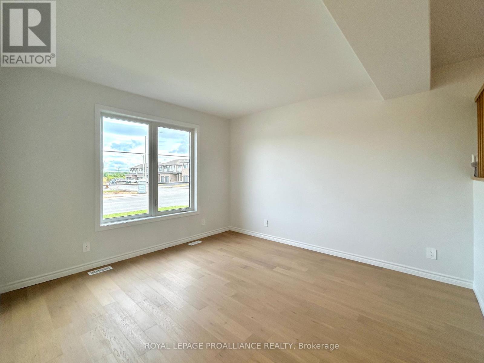 12 Riverstone Way, Belleville, Ontario  K8N 0S6 - Photo 3 - X12473725