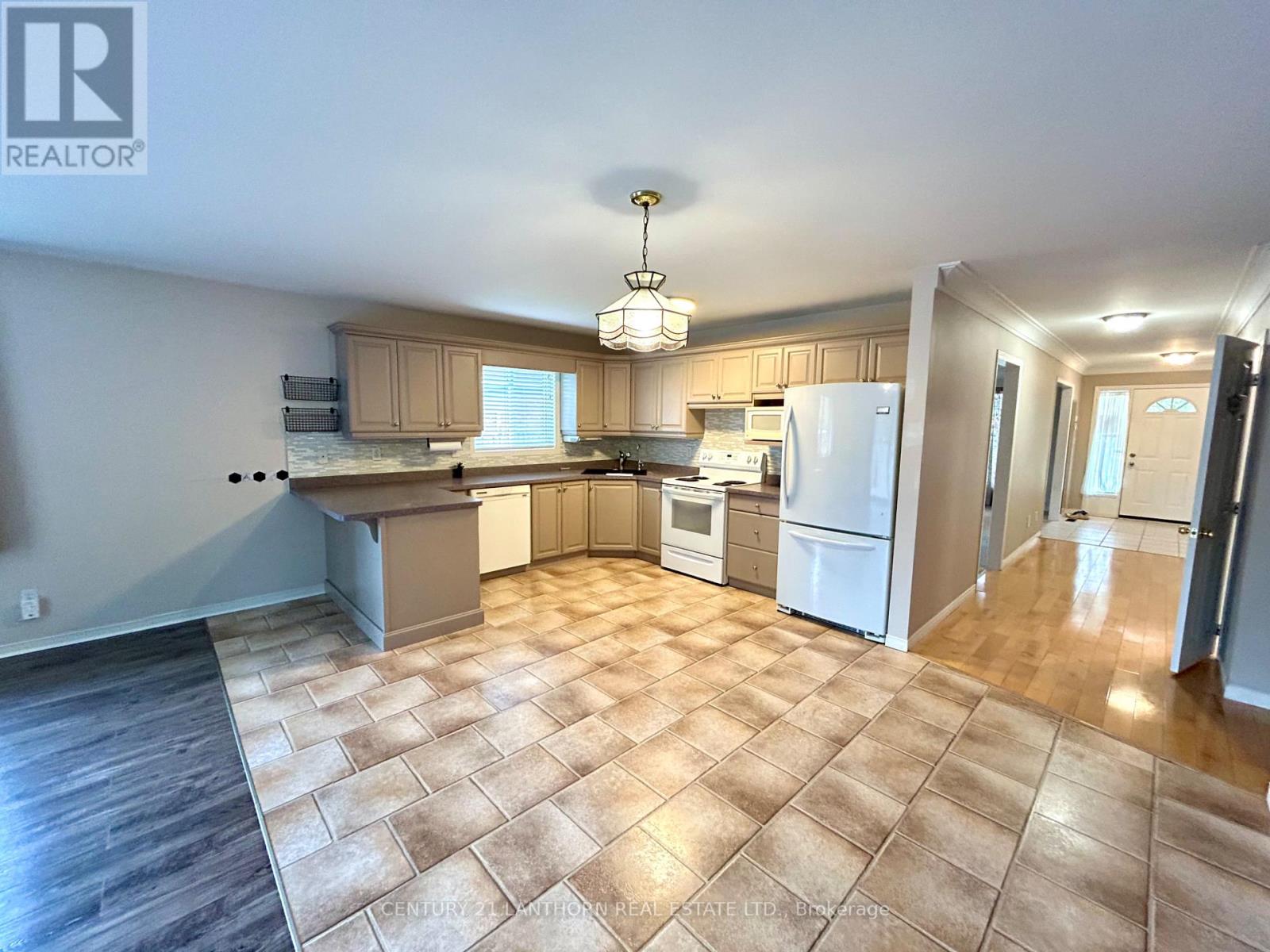 11 Sumac Terrace, Belleville, Ontario  K8N 5X6 - Photo 14 - X12474102