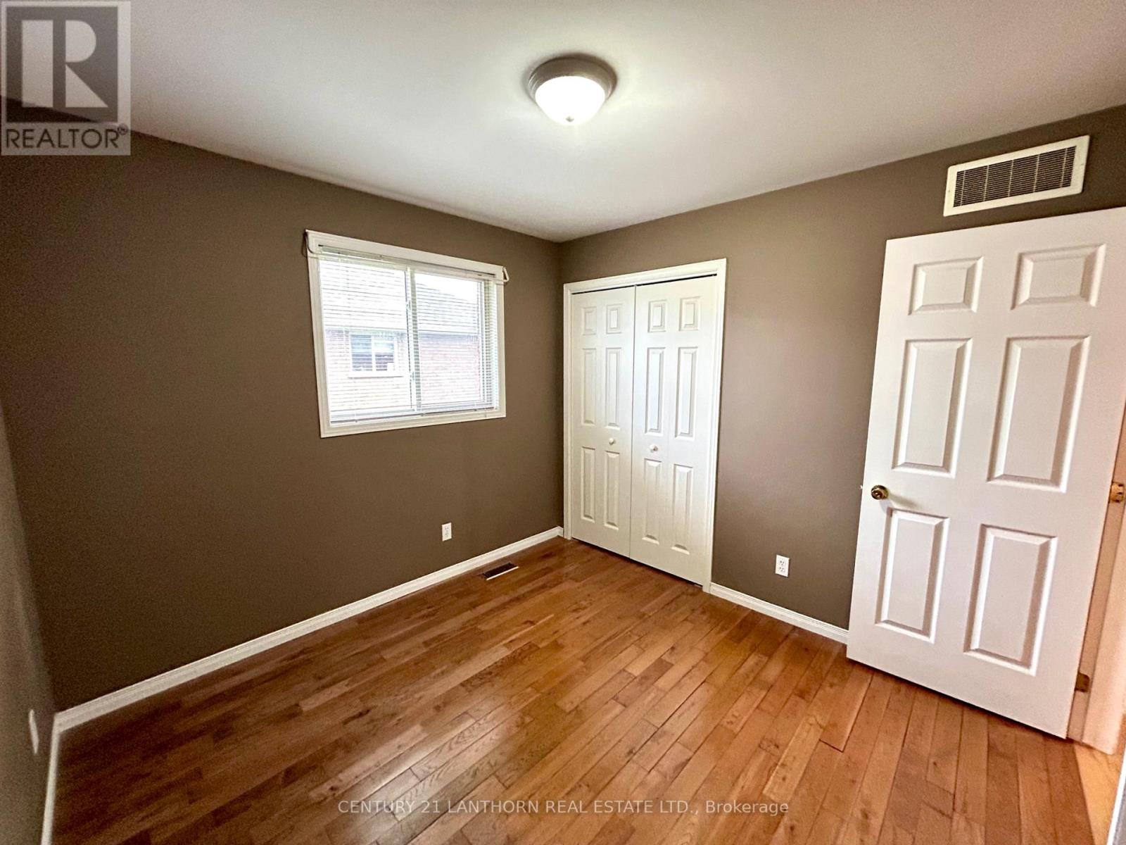 11 Sumac Terrace, Belleville, Ontario  K8N 5X6 - Photo 25 - X12474102