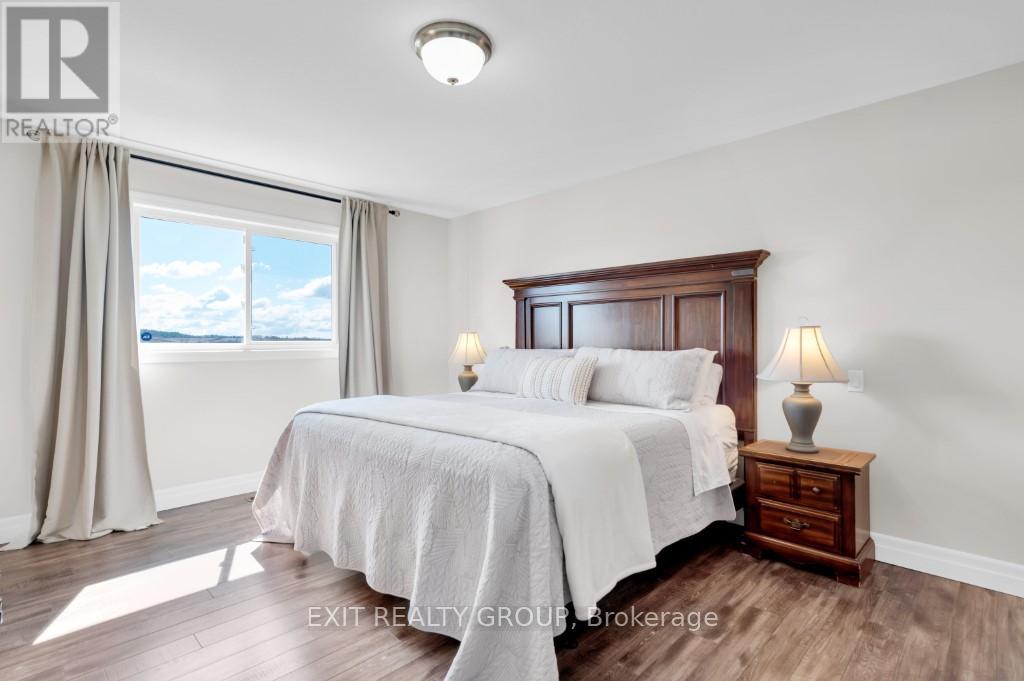 25 Meagan Lane, Quinte West, Ontario  K0K 2C0 - Photo 15 - X12474622
