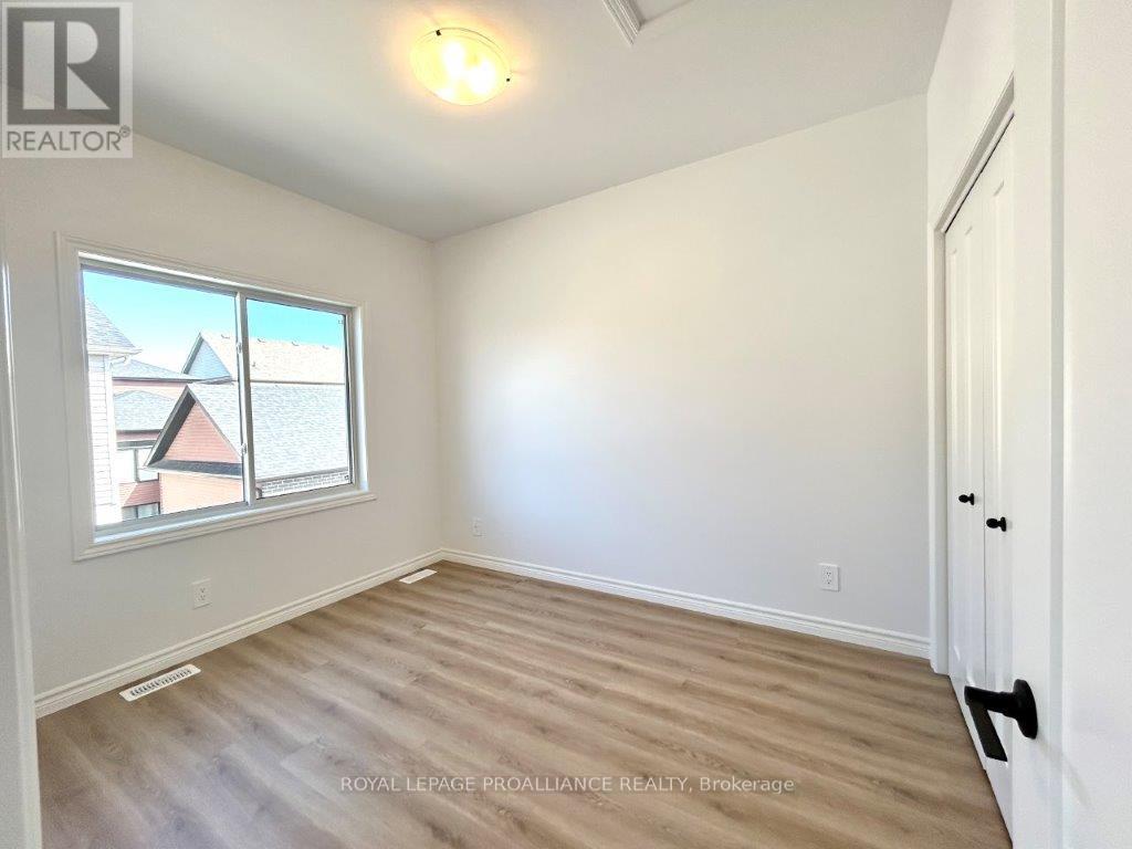 77 Athabaska Drive, Belleville, Ontario  K8N 0T1 - Photo 26 - X12475360