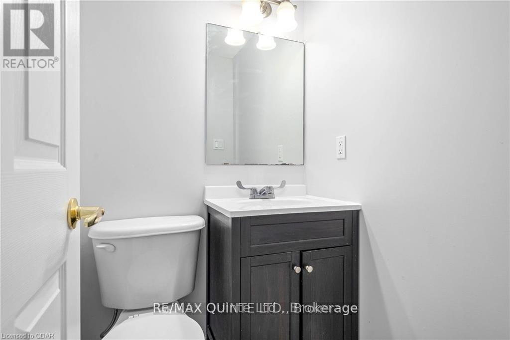 58 Avondale Road, Belleville, Ontario  K8P 4G3 - Photo 20 - X12475564