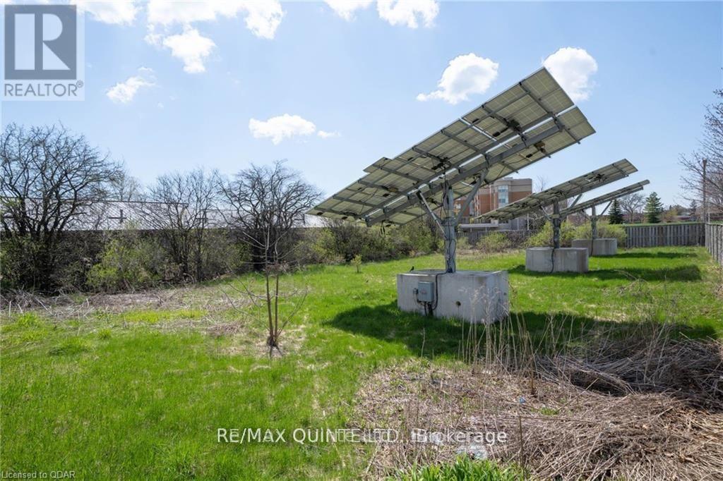 58 Avondale Road, Belleville, Ontario  K8P 4G3 - Photo 35 - X12475564