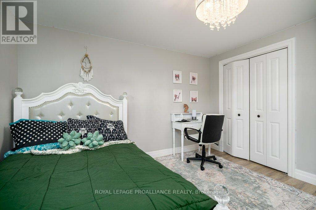 50 Stonegate Crescent, Quinte West, Ontario  K0K 2C0 - Photo 30 - X12476281