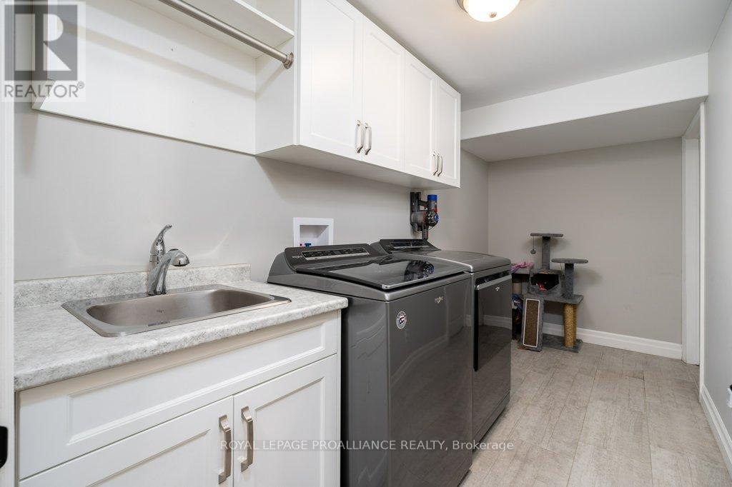 50 Stonegate Crescent, Quinte West, Ontario  K0K 2C0 - Photo 34 - X12476281