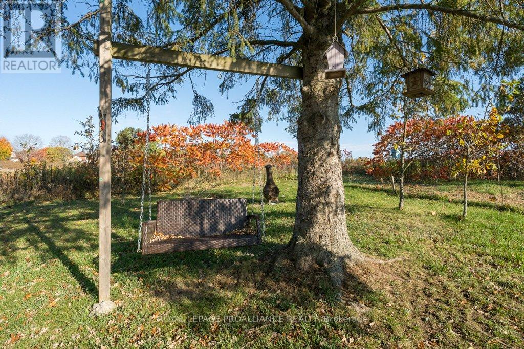 50 Stonegate Crescent, Quinte West, Ontario  K0K 2C0 - Photo 40 - X12476281