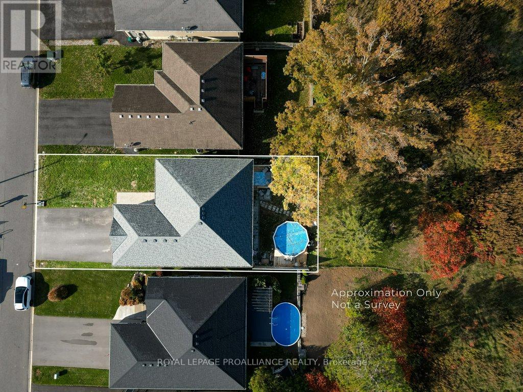 50 Stonegate Crescent, Quinte West, Ontario  K0K 2C0 - Photo 44 - X12476281