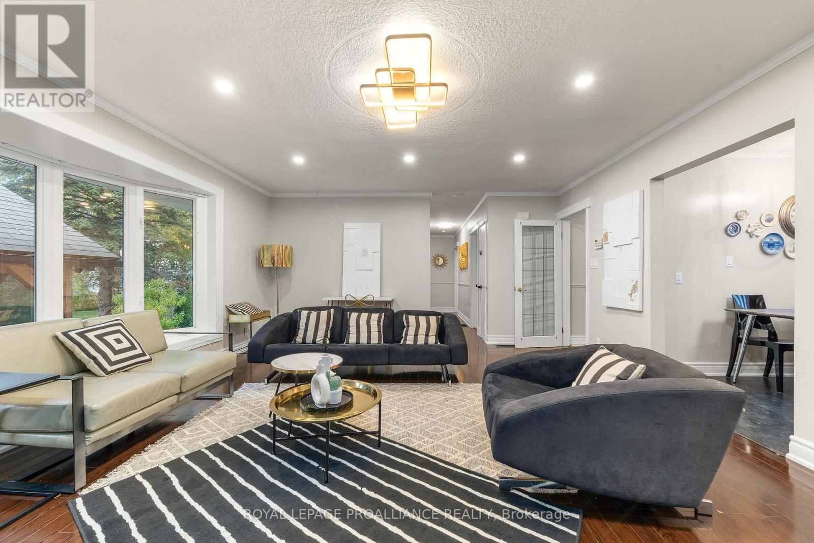 97 Roseland Drive, Quinte West, Ontario  K0K 1L0 - Photo 19 - X12477100