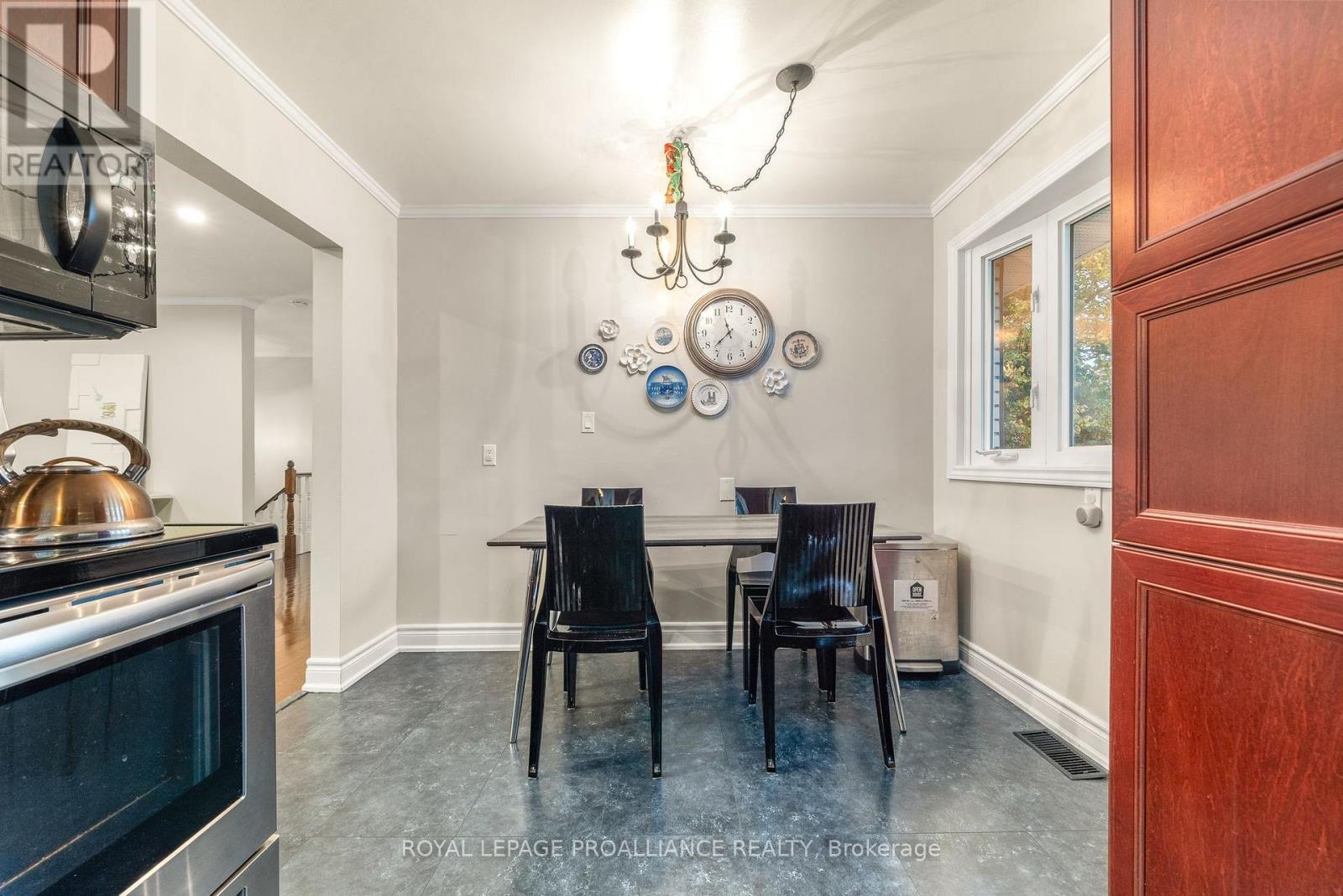 97 Roseland Drive, Quinte West, Ontario  K0K 1L0 - Photo 23 - X12477100