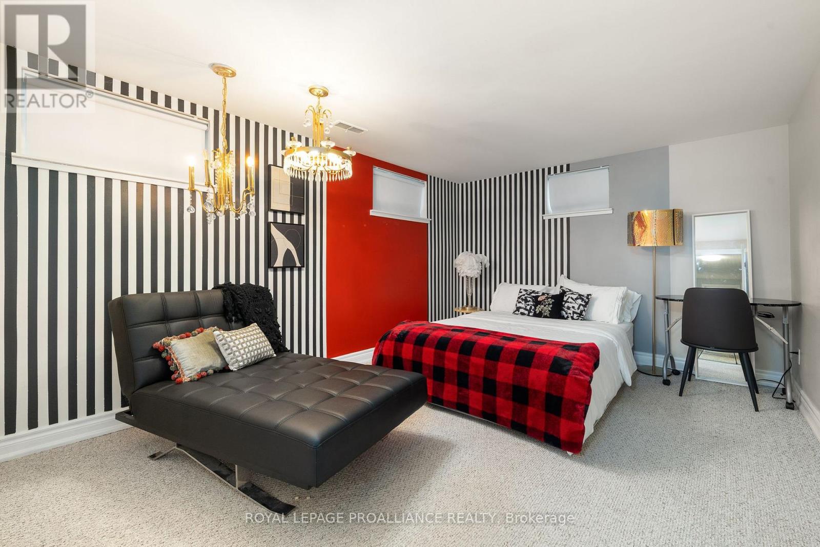 97 Roseland Drive, Quinte West, Ontario  K0K 1L0 - Photo 31 - X12477100