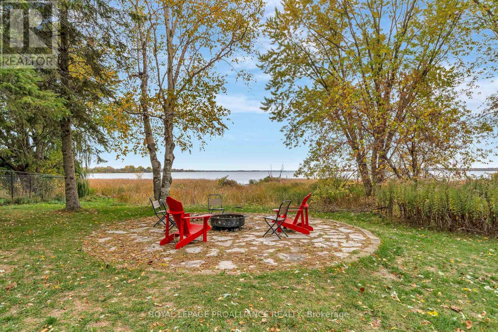 97 Roseland Drive, Quinte West, Ontario  K0K 1L0 - Photo 48 - X12477100