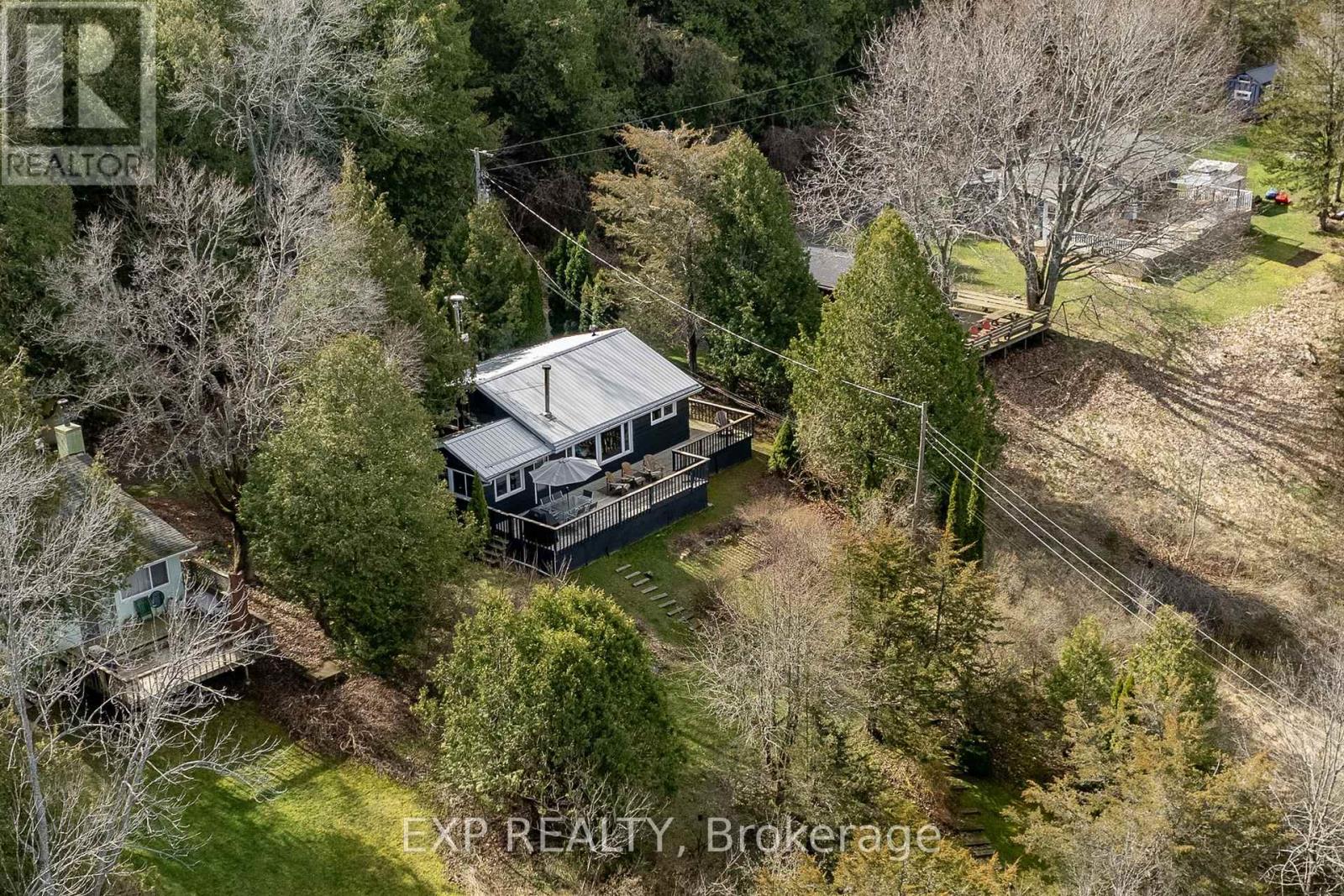 23 Pc Lane, Prince Edward County, Ontario  K0K 2T0 - Photo 2 - X12477154