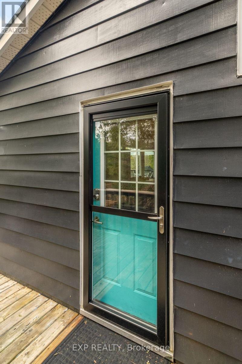 23 Pc Lane, Prince Edward County, Ontario  K0K 2T0 - Photo 22 - X12477154