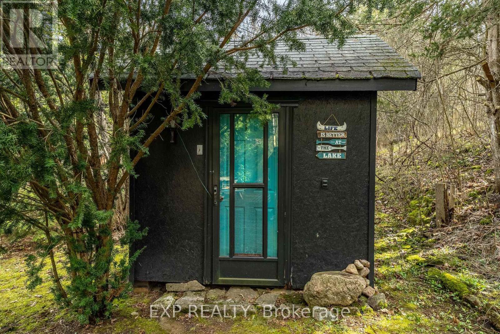 23 Pc Lane, Prince Edward County, Ontario  K0K 2T0 - Photo 31 - X12477154