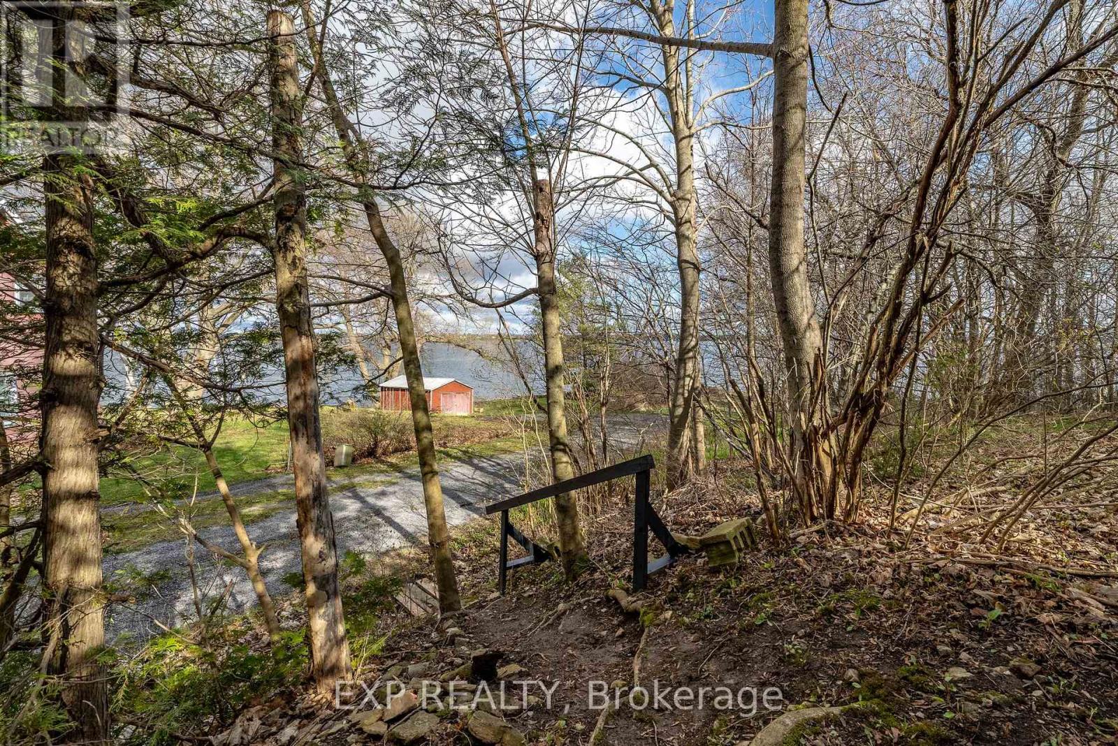 23 Pc Lane, Prince Edward County, Ontario  K0K 2T0 - Photo 33 - X12477154