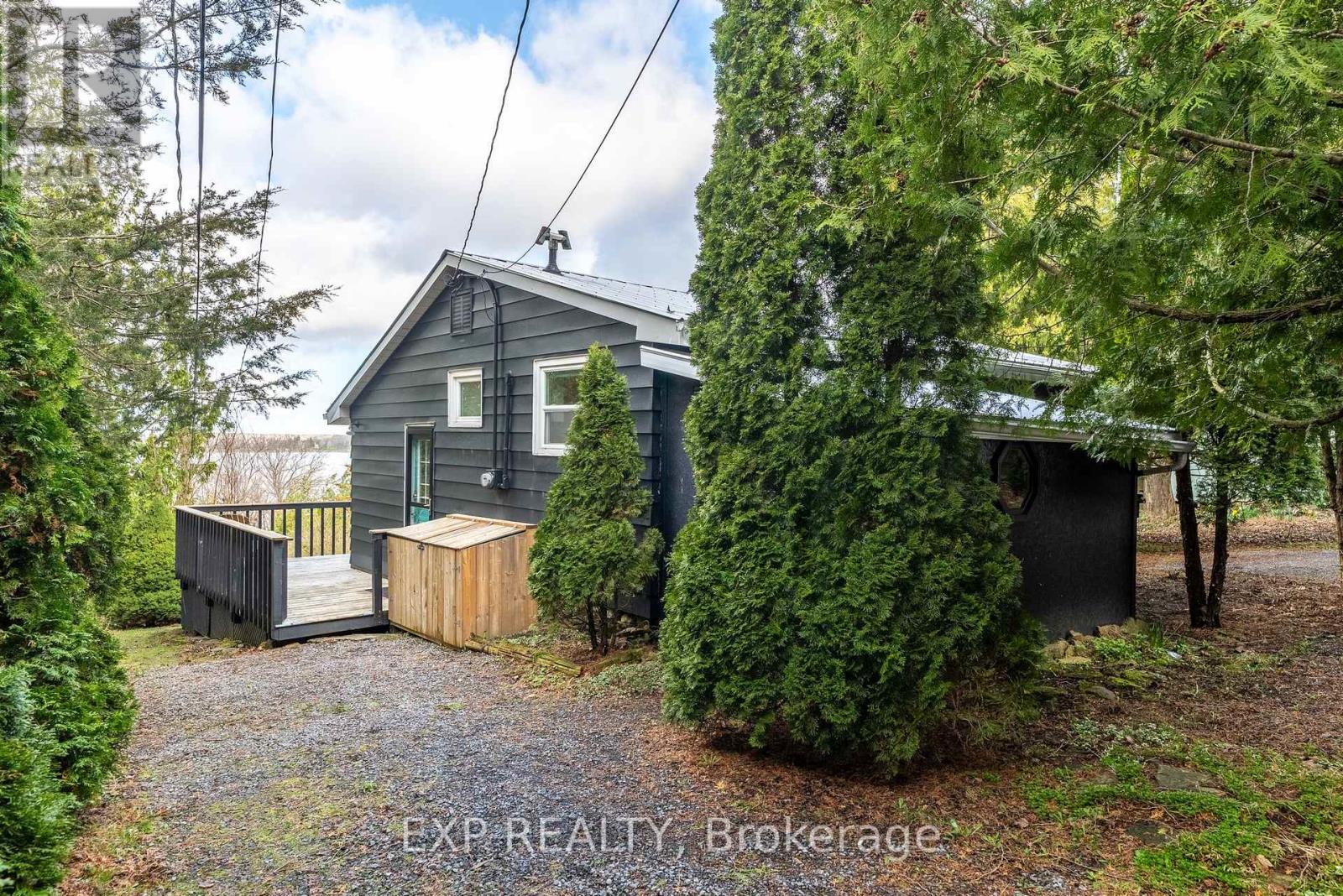 23 Pc Lane, Prince Edward County, Ontario  K0K 2T0 - Photo 41 - X12477154