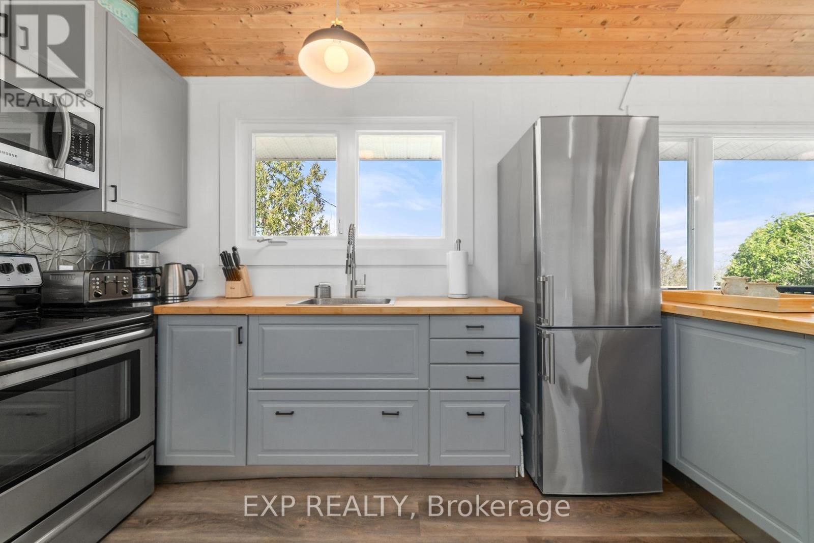 23 Pc Lane, Prince Edward County, Ontario  K0K 2T0 - Photo 8 - X12477154