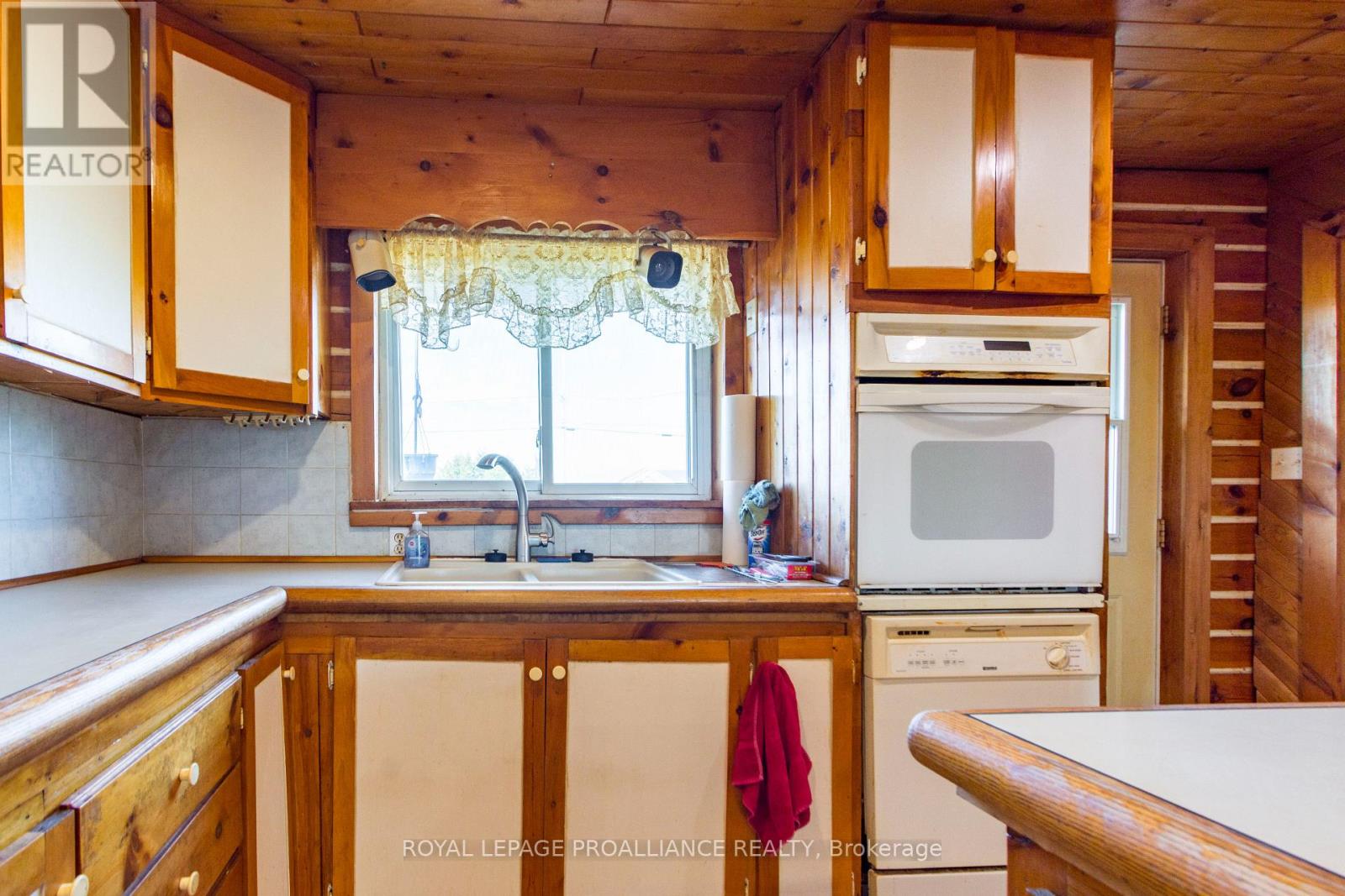 51 Stinson Block Road, Prince Edward County, Ontario  K0K 1T0 - Photo 7 - X12477821