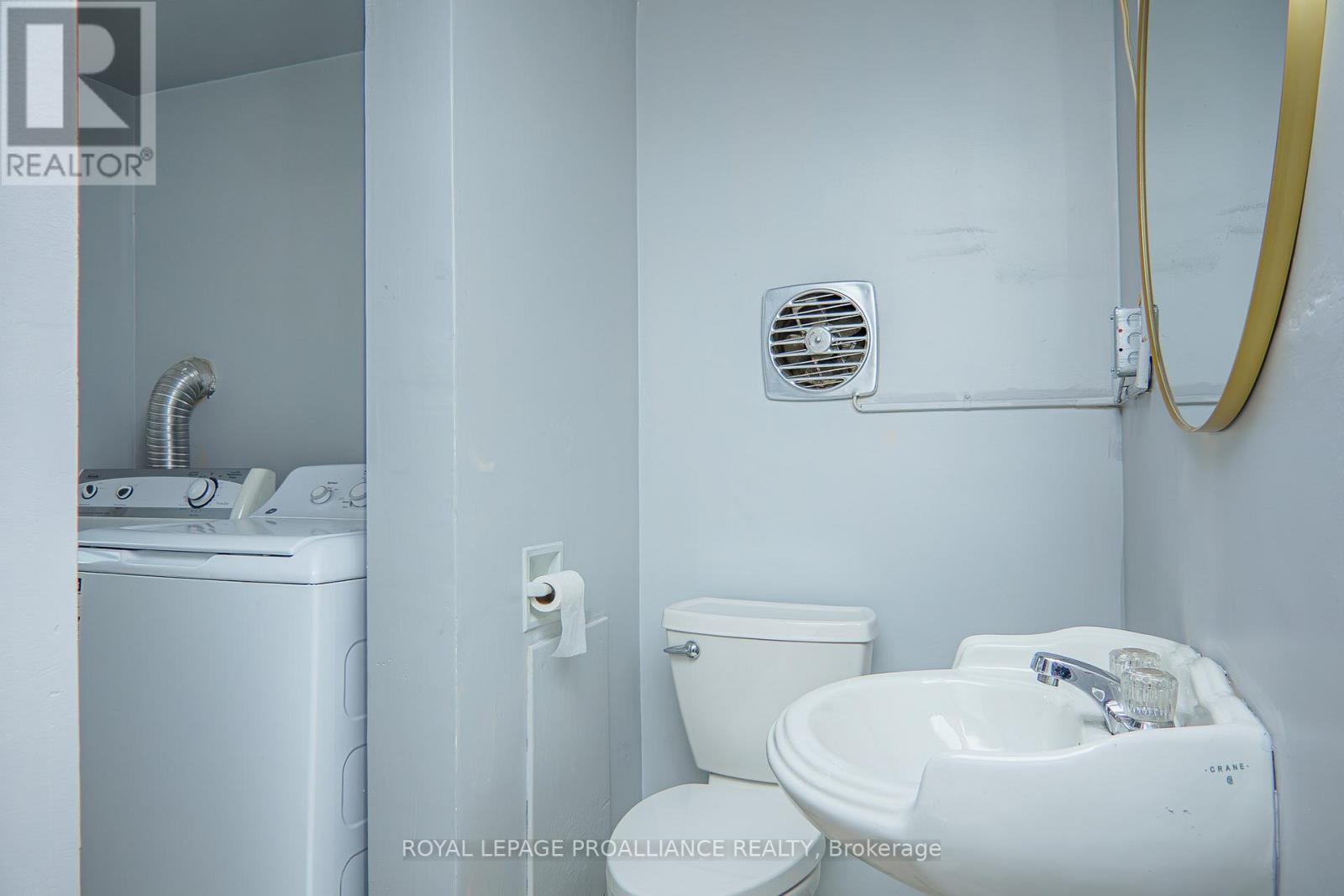 8 Reynolds Crescent, Belleville, Ontario  K8P 2W7 - Photo 19 - X12478169