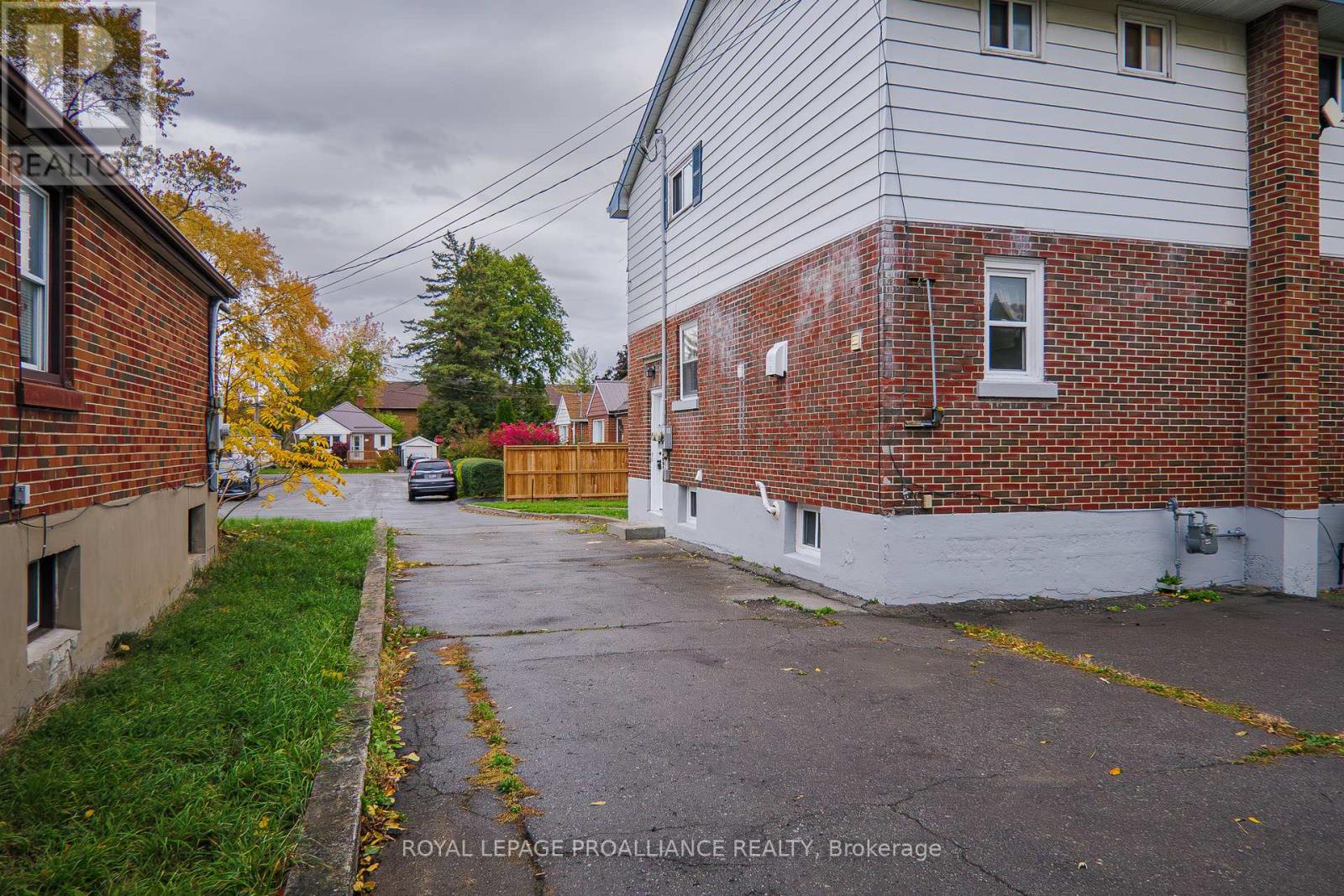 8 Reynolds Crescent, Belleville, Ontario  K8P 2W7 - Photo 7 - X12478169