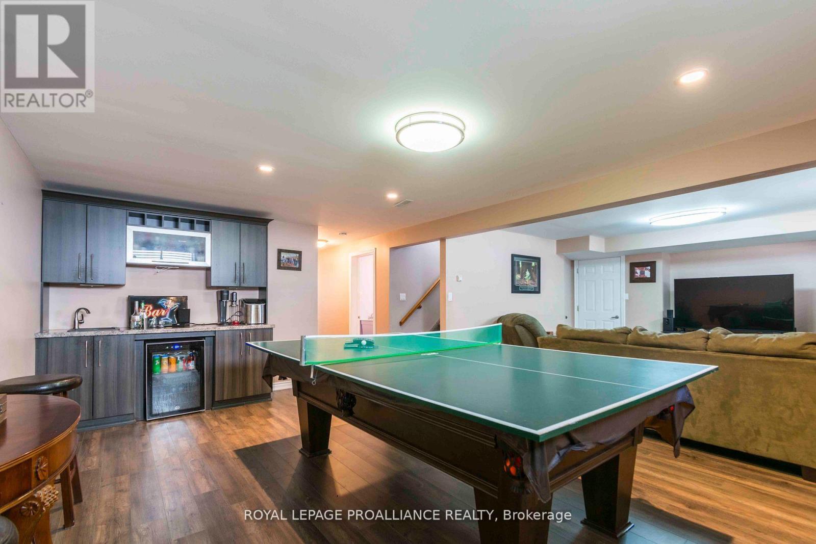 35 Forest Valley Drive, Quinte West, Ontario  K0K 2C0 - Photo 19 - X12478408