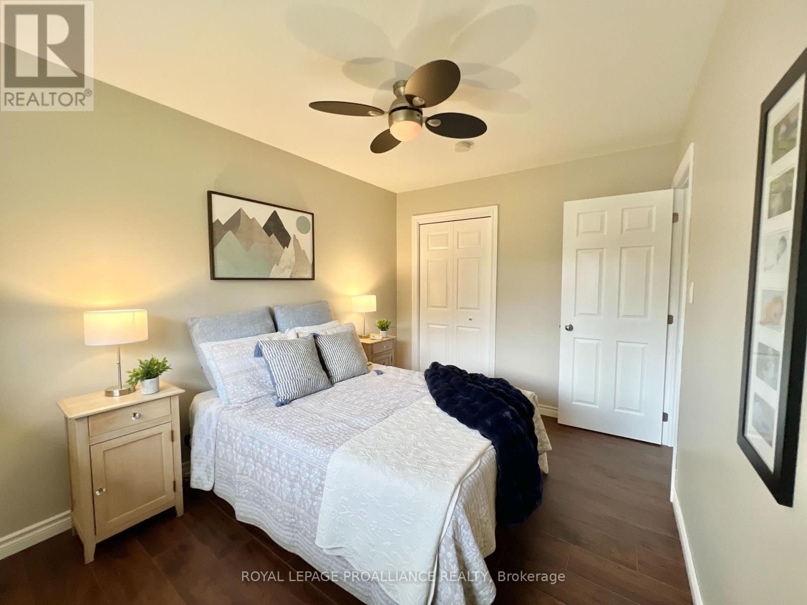 11 Stavebank Road, Belleville, Ontario  K8P 2N7 - Photo 11 - X12480137