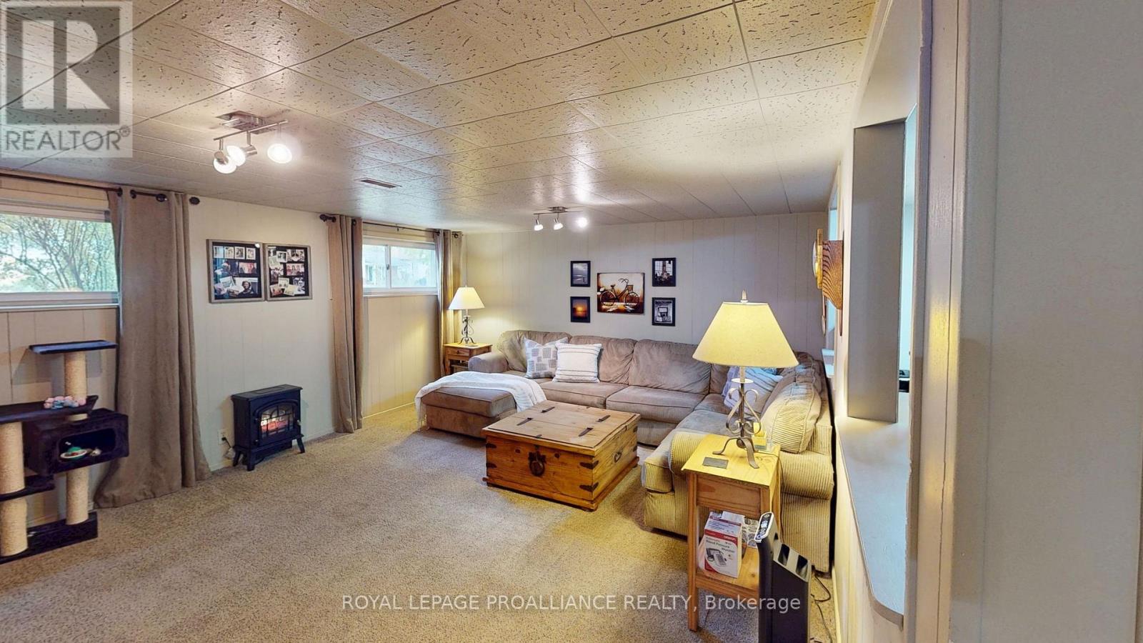 11 Stavebank Road, Belleville, Ontario  K8P 2N7 - Photo 15 - X12480137