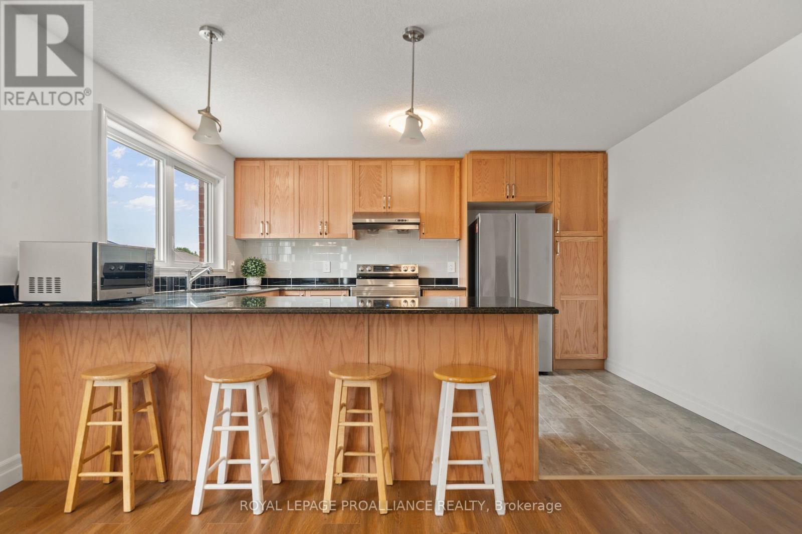54 Lanark Drive, Belleville, Ontario  K8N 0G7 - Photo 12 - X12480230
