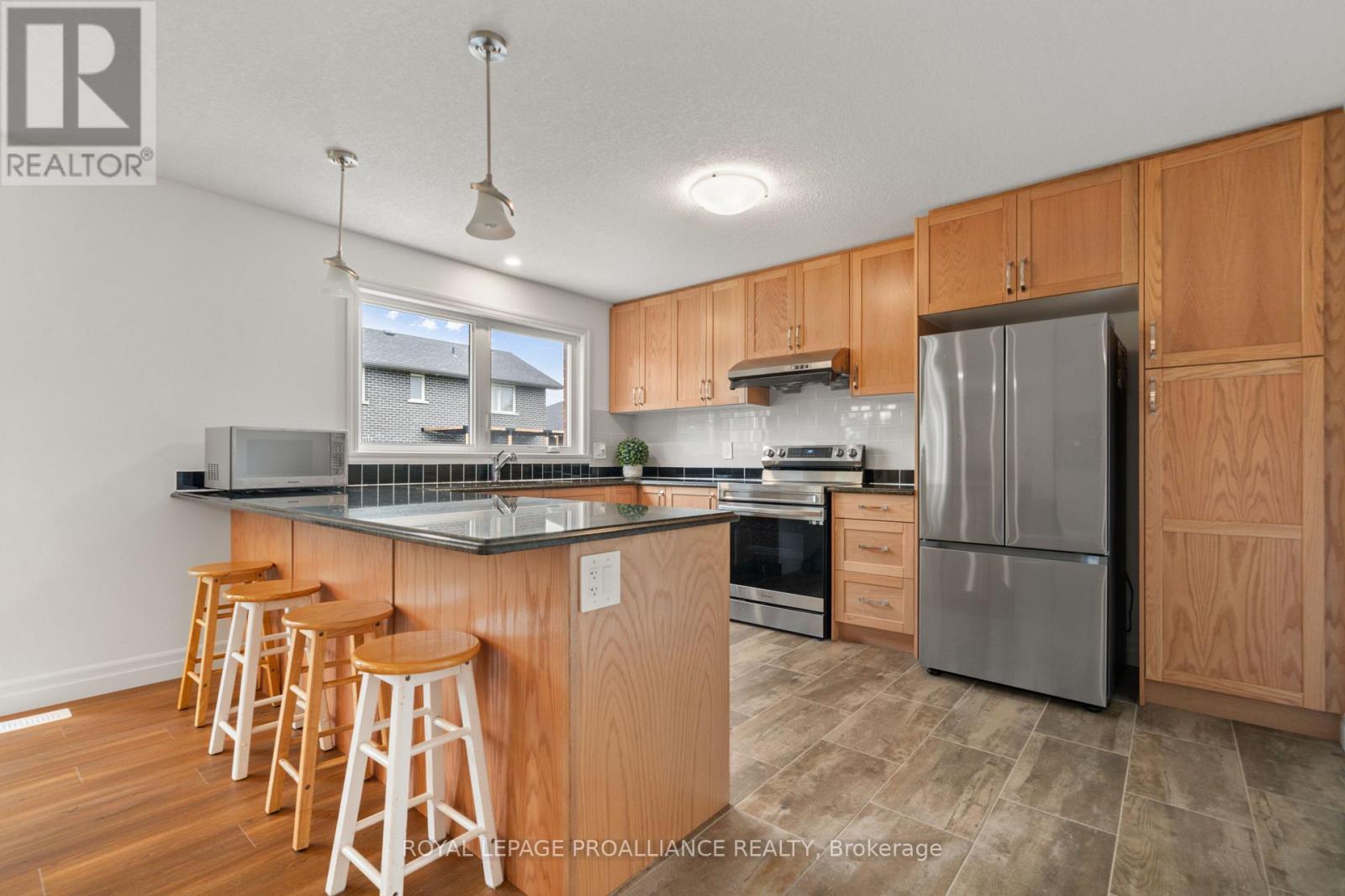 54 Lanark Drive, Belleville, Ontario  K8N 0G7 - Photo 13 - X12480230