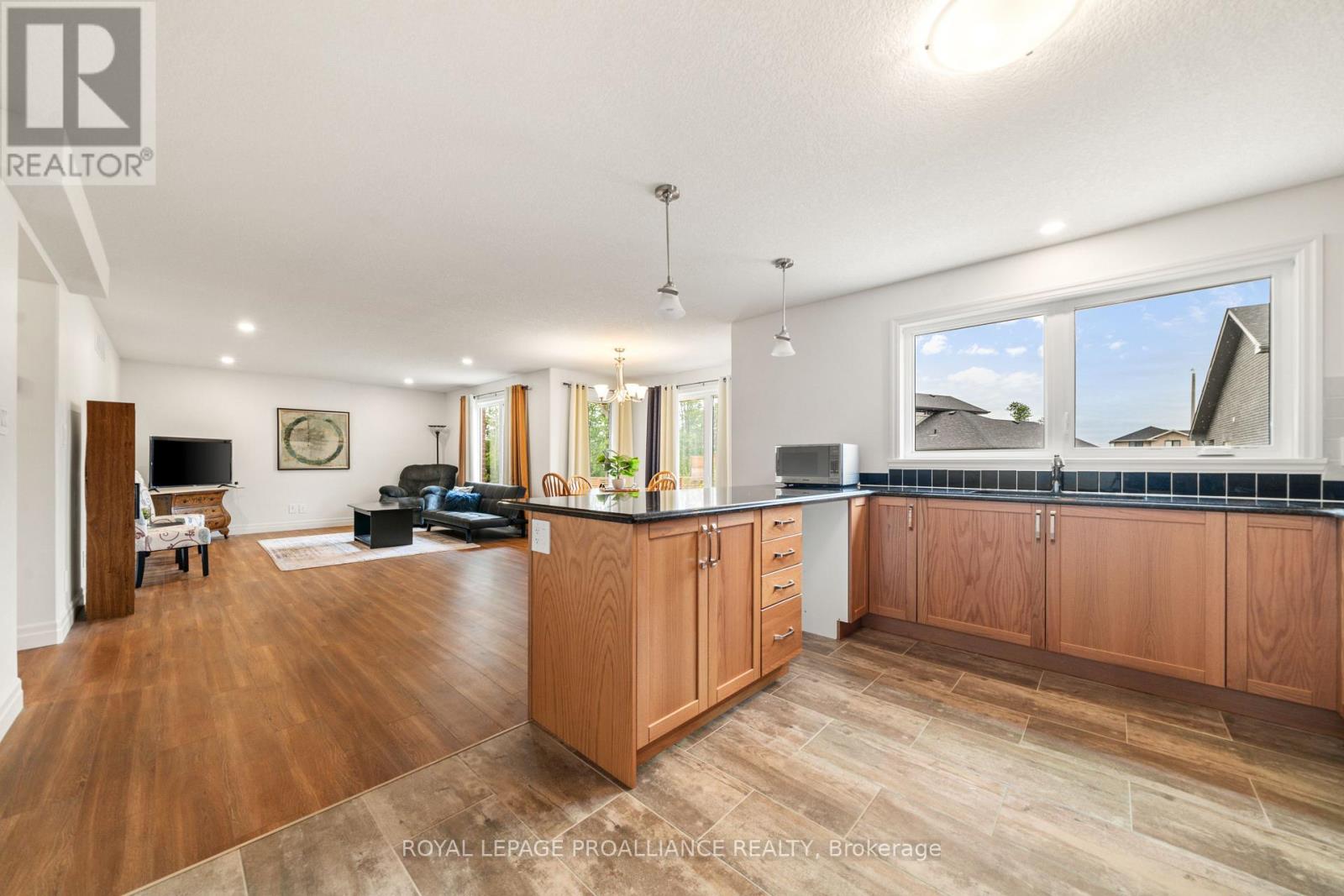 54 Lanark Drive, Belleville, Ontario  K8N 0G7 - Photo 15 - X12480230