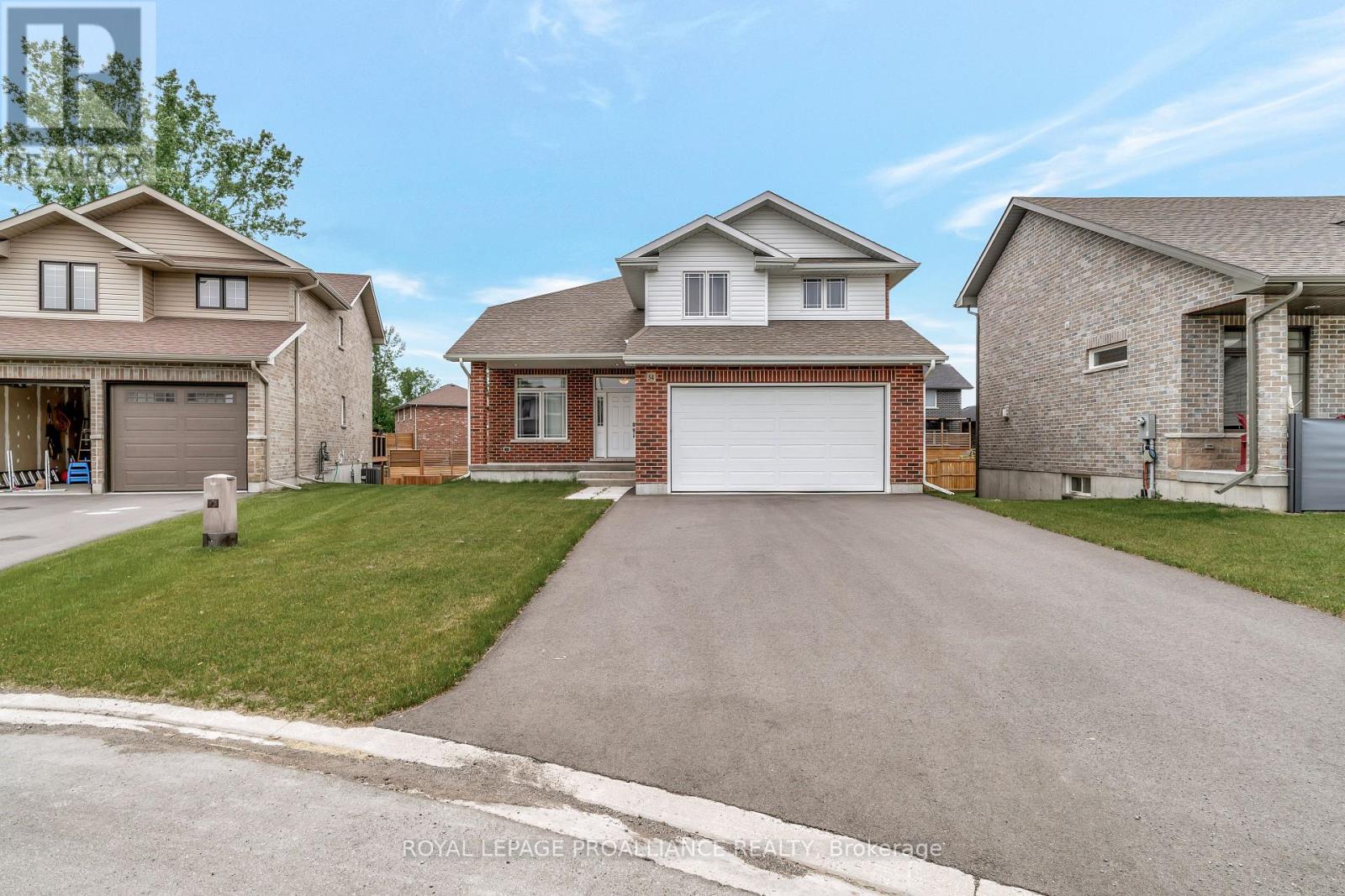 54 Lanark Drive, Belleville, Ontario  K8N 0G7 - Photo 2 - X12480230