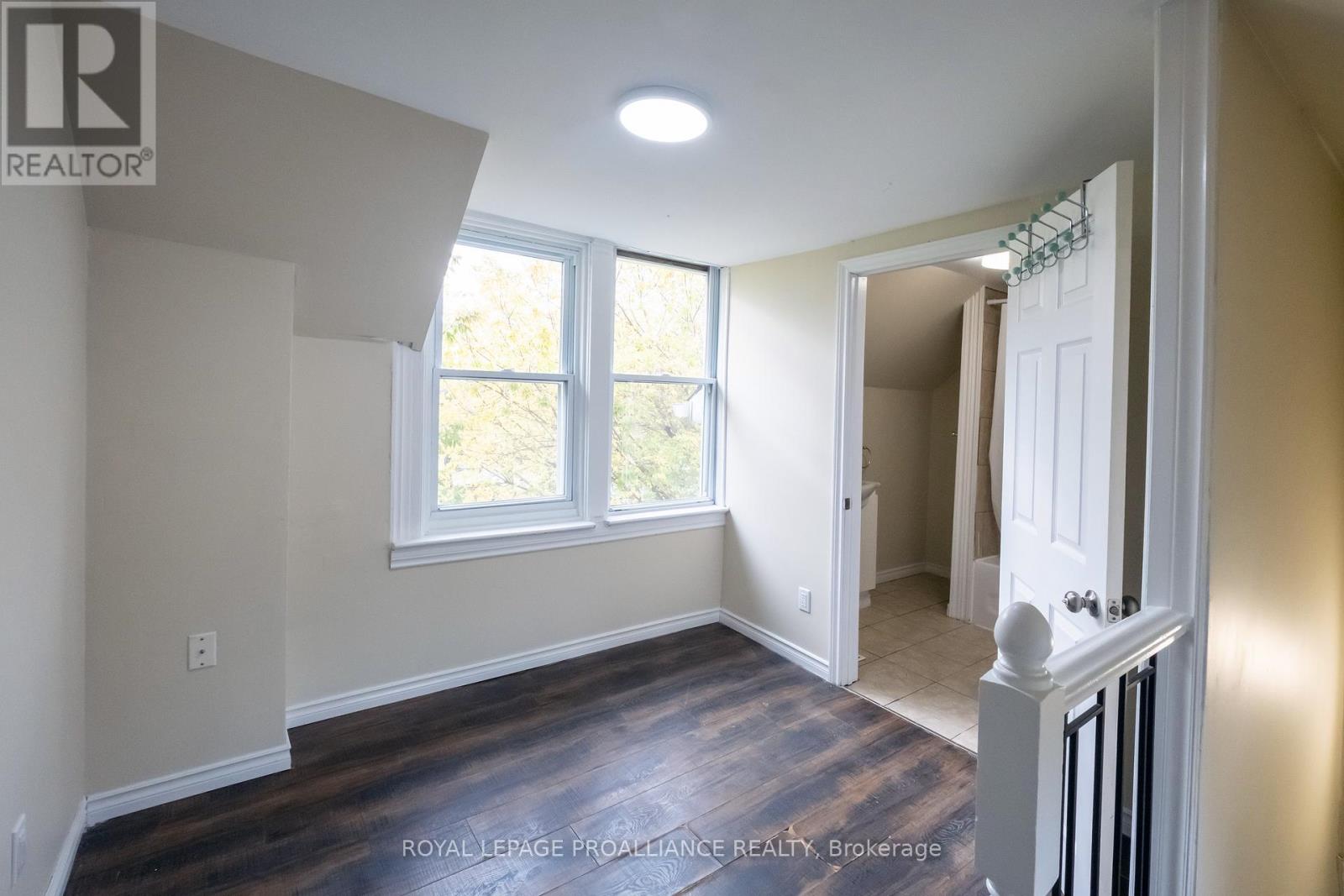 90 Dundas Street E, Belleville, Ontario  K8N 1C1 - Photo 14 - X12480290