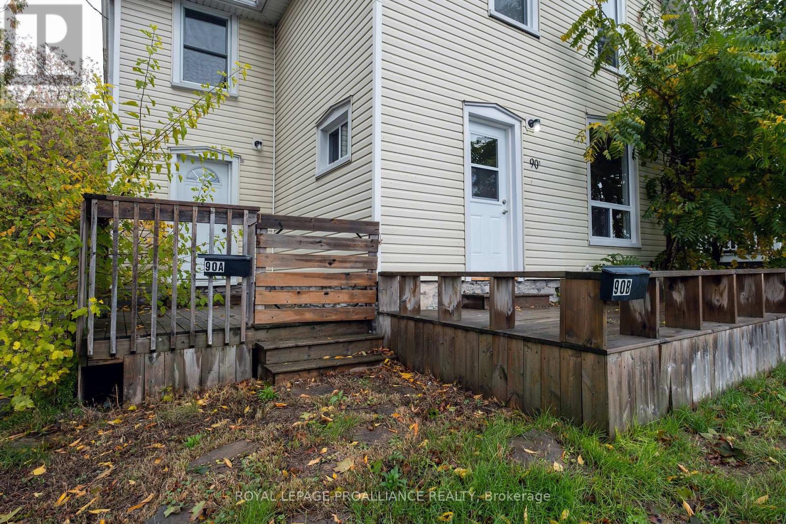 90 Dundas Street E, Belleville, Ontario  K8N 1C1 - Photo 3 - X12480290
