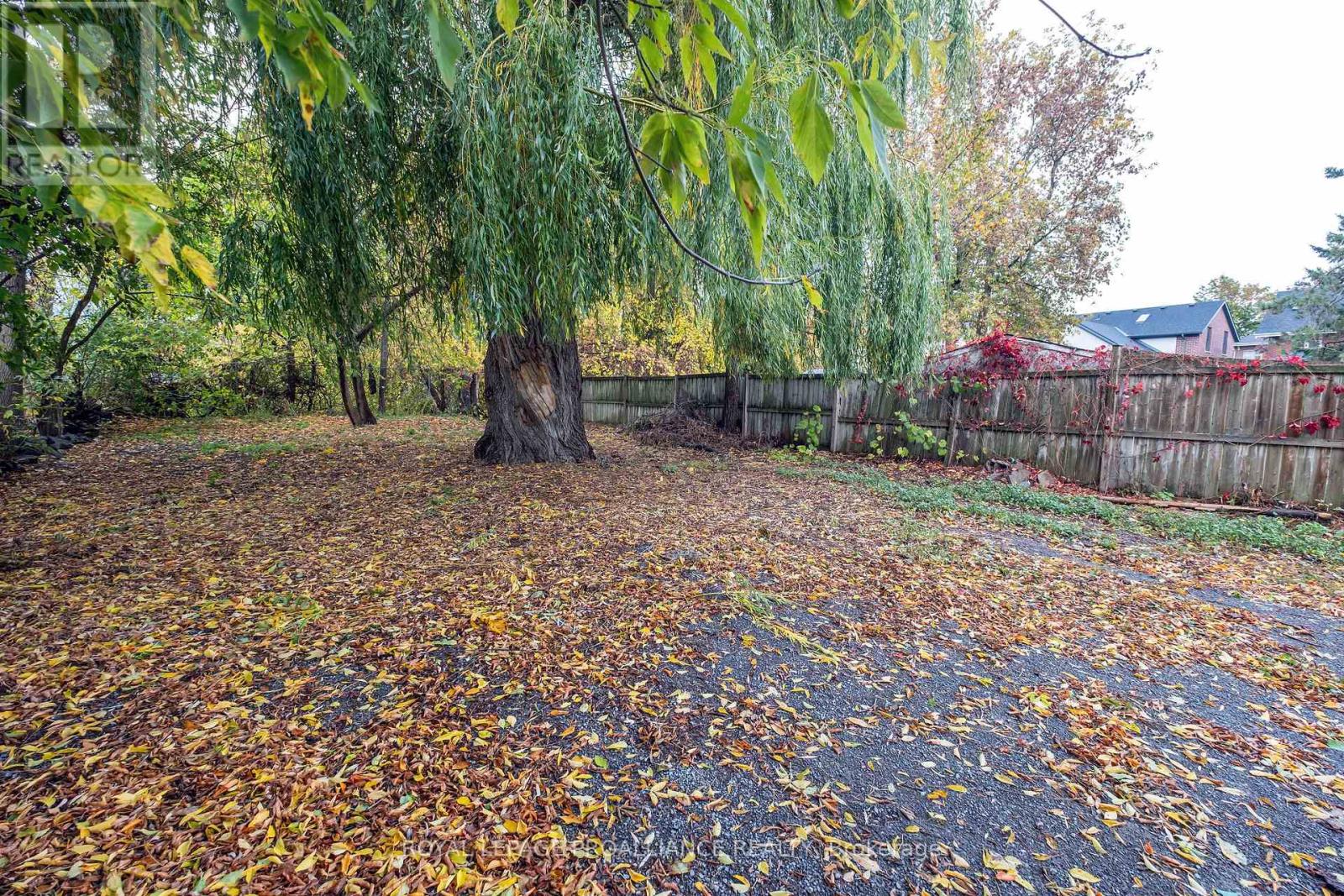 90 Dundas Street E, Belleville, Ontario  K8N 1C1 - Photo 32 - X12480290