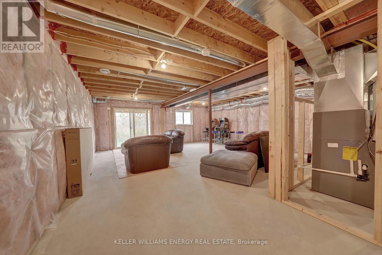 75 Markland Avenue, Prince Edward County, Ontario  K0K 2T0 - Photo 36 - X12481079