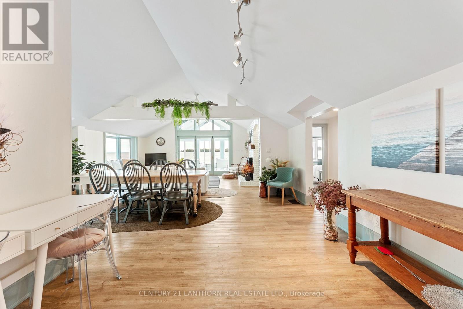 2924 County Road 8, Prince Edward County, Ontario  K0K 2T0 - Photo 10 - X12485064