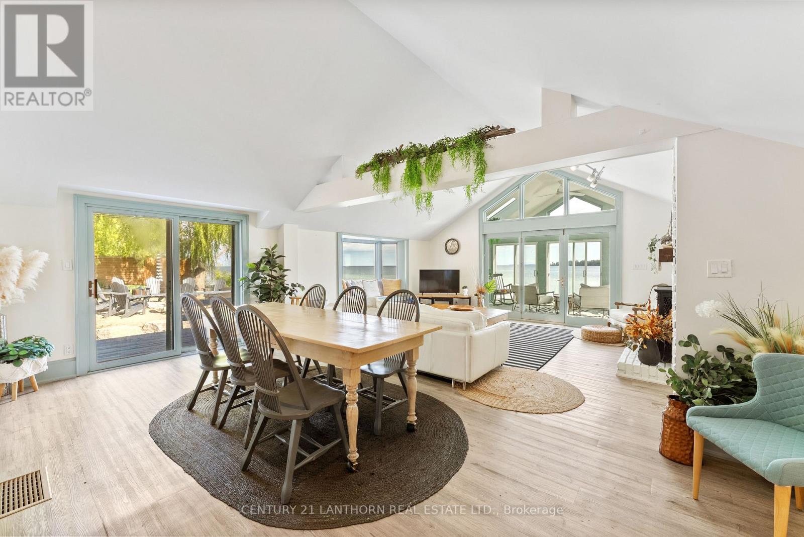 2924 County Road 8, Prince Edward County, Ontario  K0K 2T0 - Photo 13 - X12485064