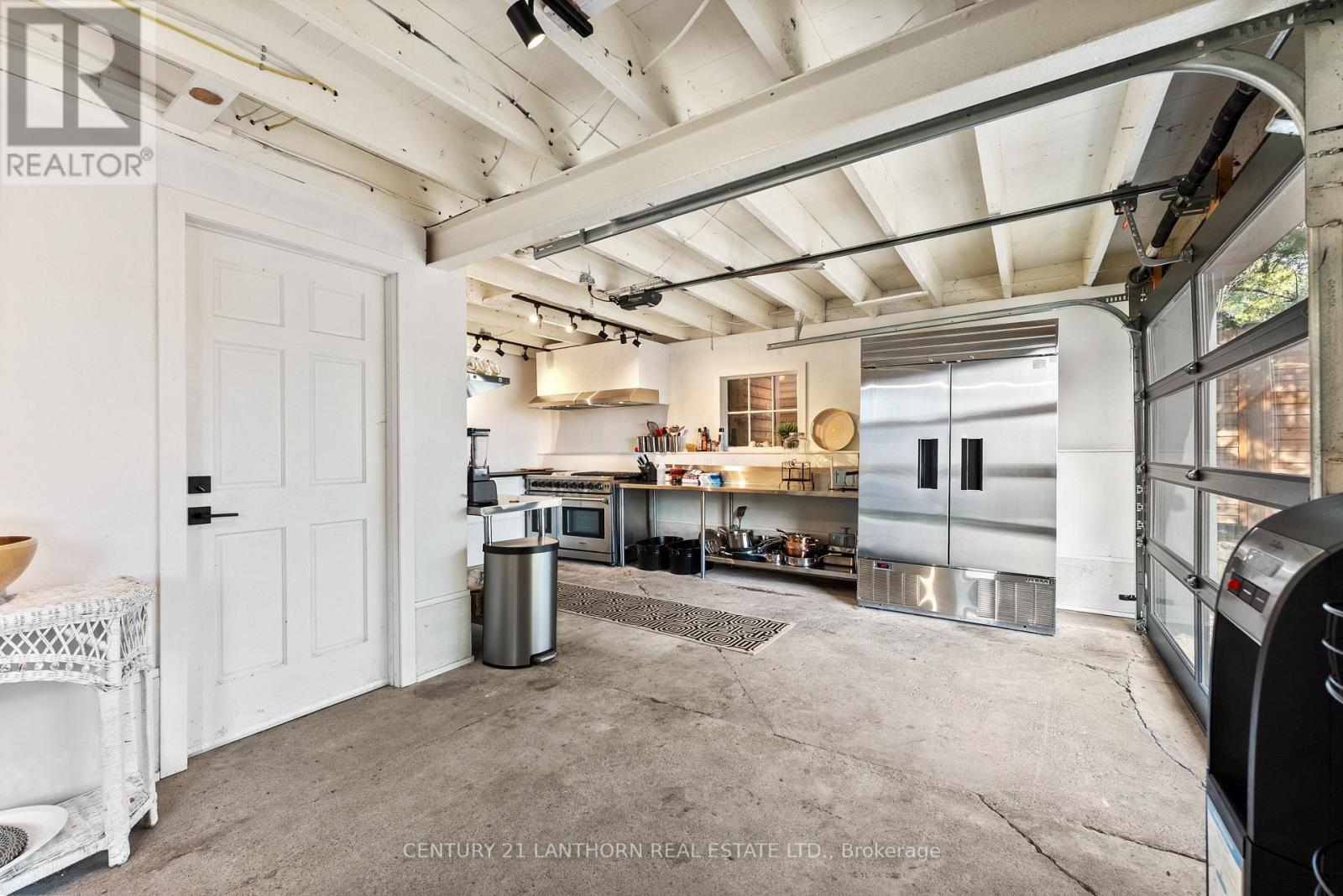 2924 County Road 8, Prince Edward County, Ontario  K0K 2T0 - Photo 25 - X12485064