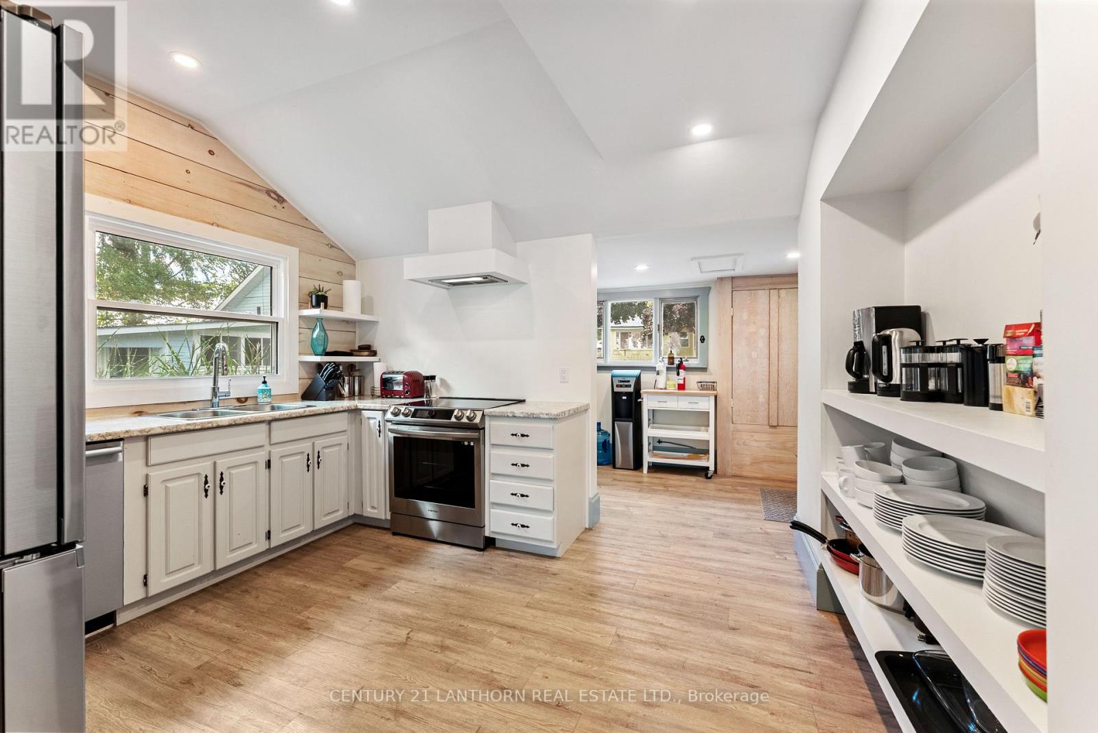 2924 County Road 8, Prince Edward County, Ontario  K0K 2T0 - Photo 9 - X12485064